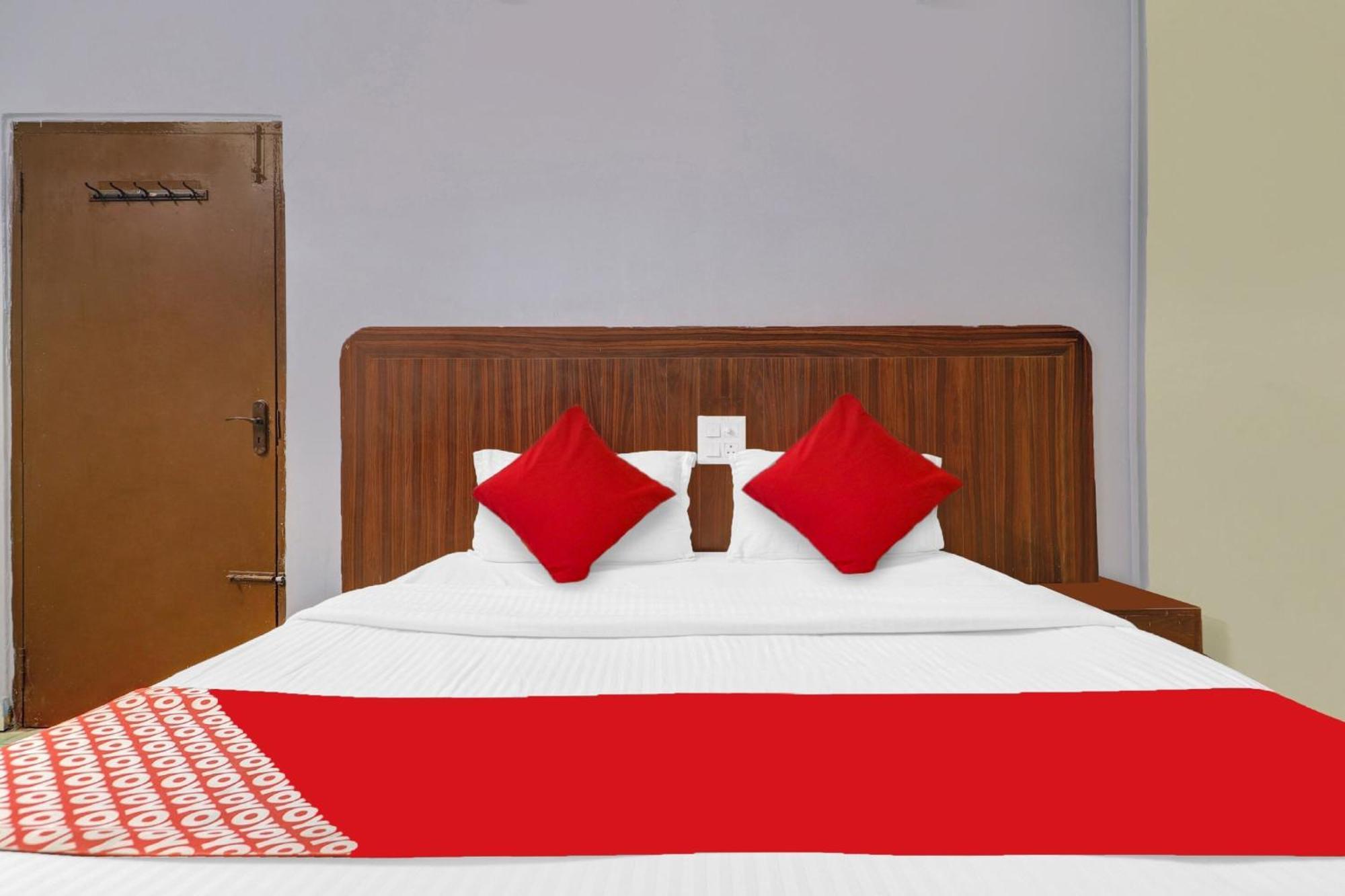 Hotel O Hrr Hotels Near Paradise Circle Secunderabad Exterior photo